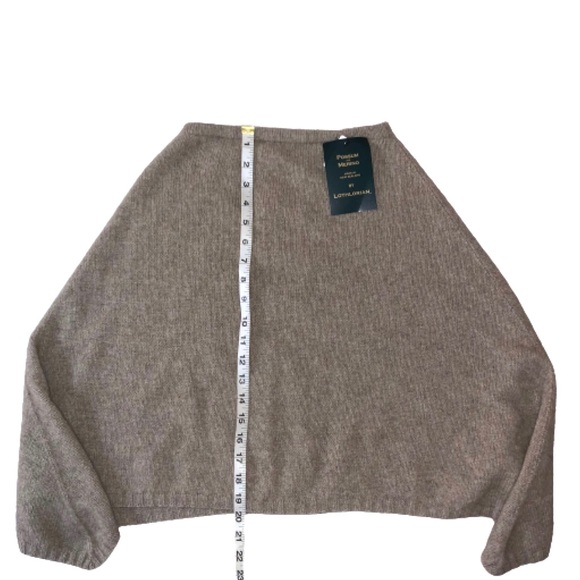 Lothlorian NZ Merino Wool Possum Poncho Sweater - Picture 6 of 11